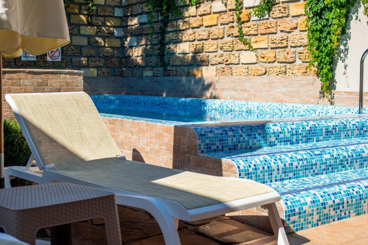 Arcadia Villa Apartments Odessa Exterior foto